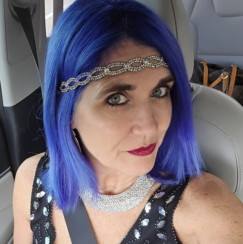 Meet your Posher, Caroline